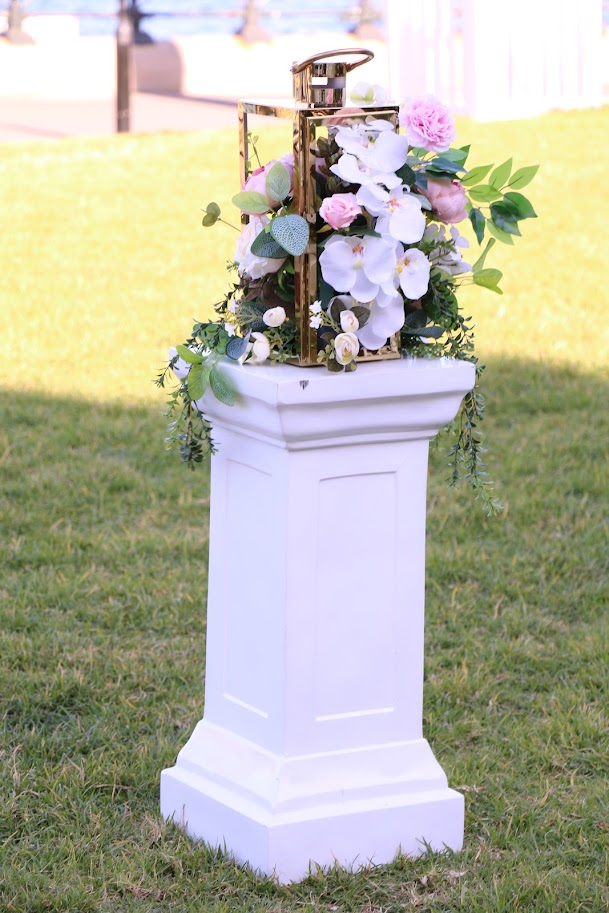 Vintage White Plinths