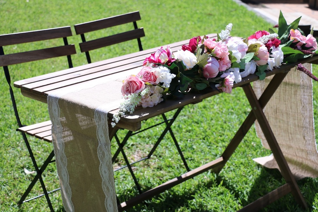 Timber Country Signing Table