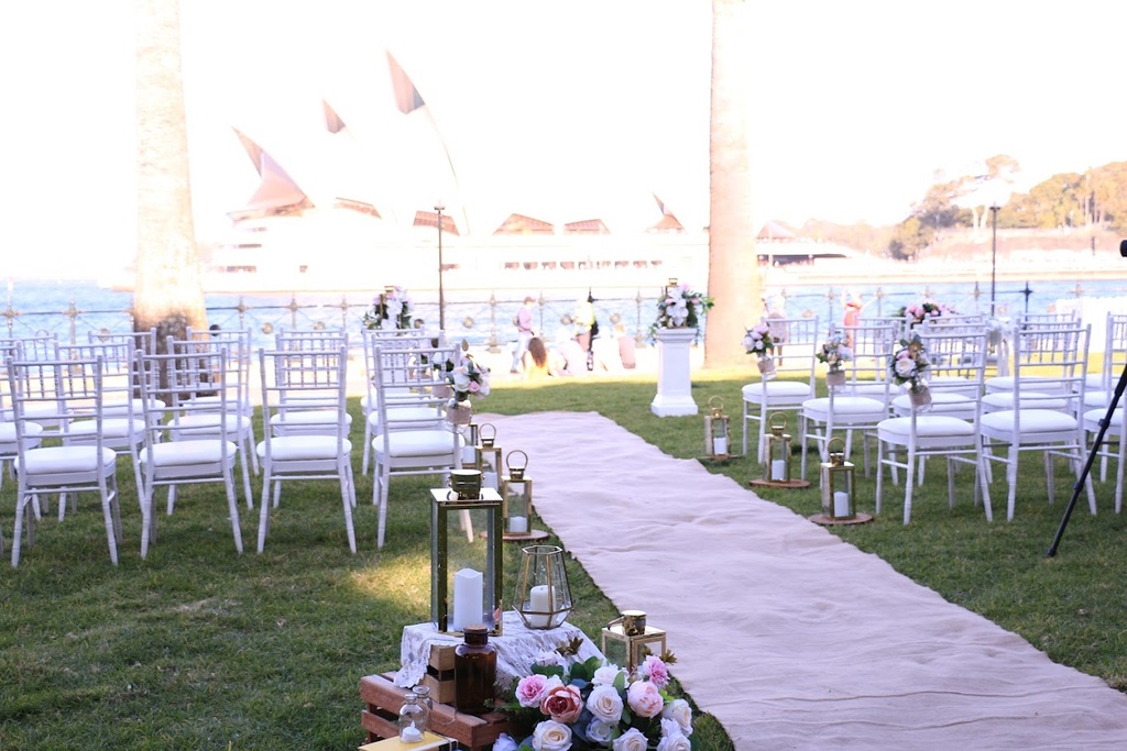 10 Metre Hessian Aisle Runner