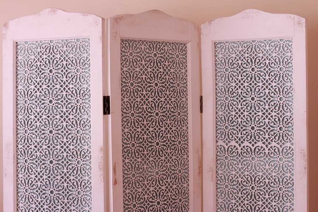 Vintage Style White Lace Mesh 3 Panel Screen