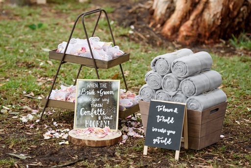 [That Little Something Extra] Blanket Box Set Including Signage (Set of 15) Guest Can Keep